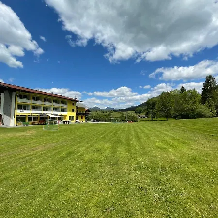 Sportgaestehaus Unterberg 酒店 Kössen
