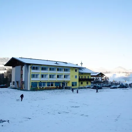 Sportgaestehaus Unterberg * Kössen